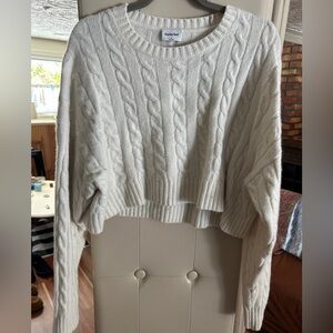 Aritzia Sunday Best Cropped Sweater